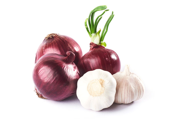onions-garlic-bad-breath